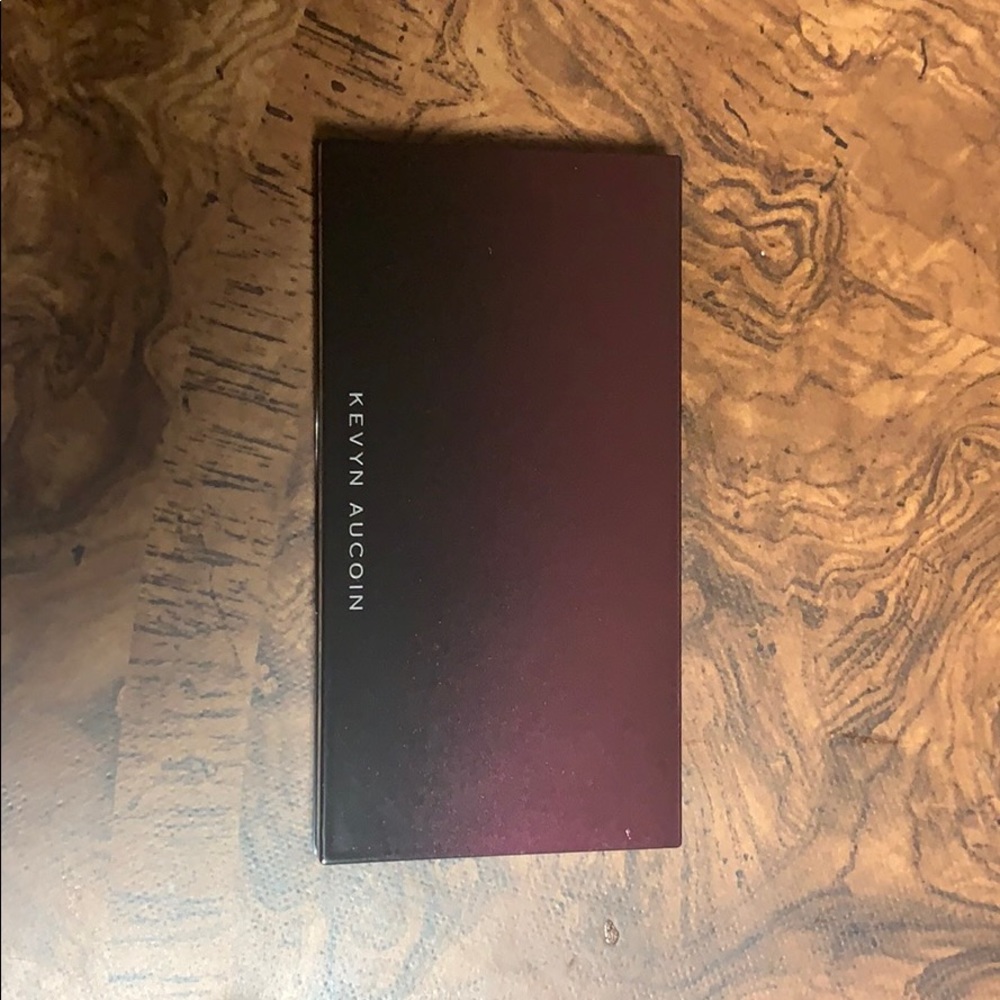 Kevyn Aucoin - The Neo-Bronzer